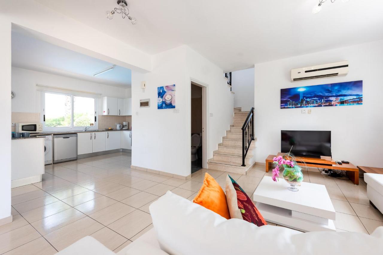 Villa Alysia By Ezoria Villas Bahía de Coral Exterior foto